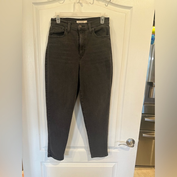 Levi’s High-Waisted Mom Jeans black size 28 - Picture 1 of 9